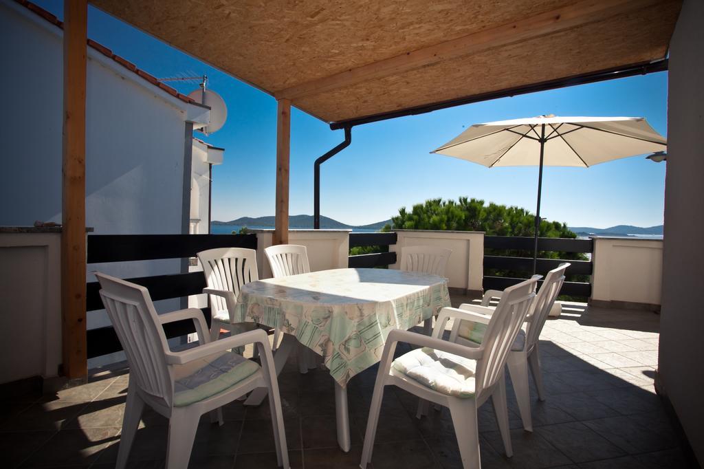 Apartments Vrgada Драге Екстериор снимка